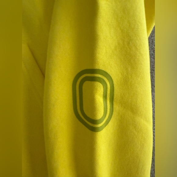 Overtime SpongeBob Airbrush Hoodie Men’s Medium in Yellow Worn 1x - Picture 3 of 8